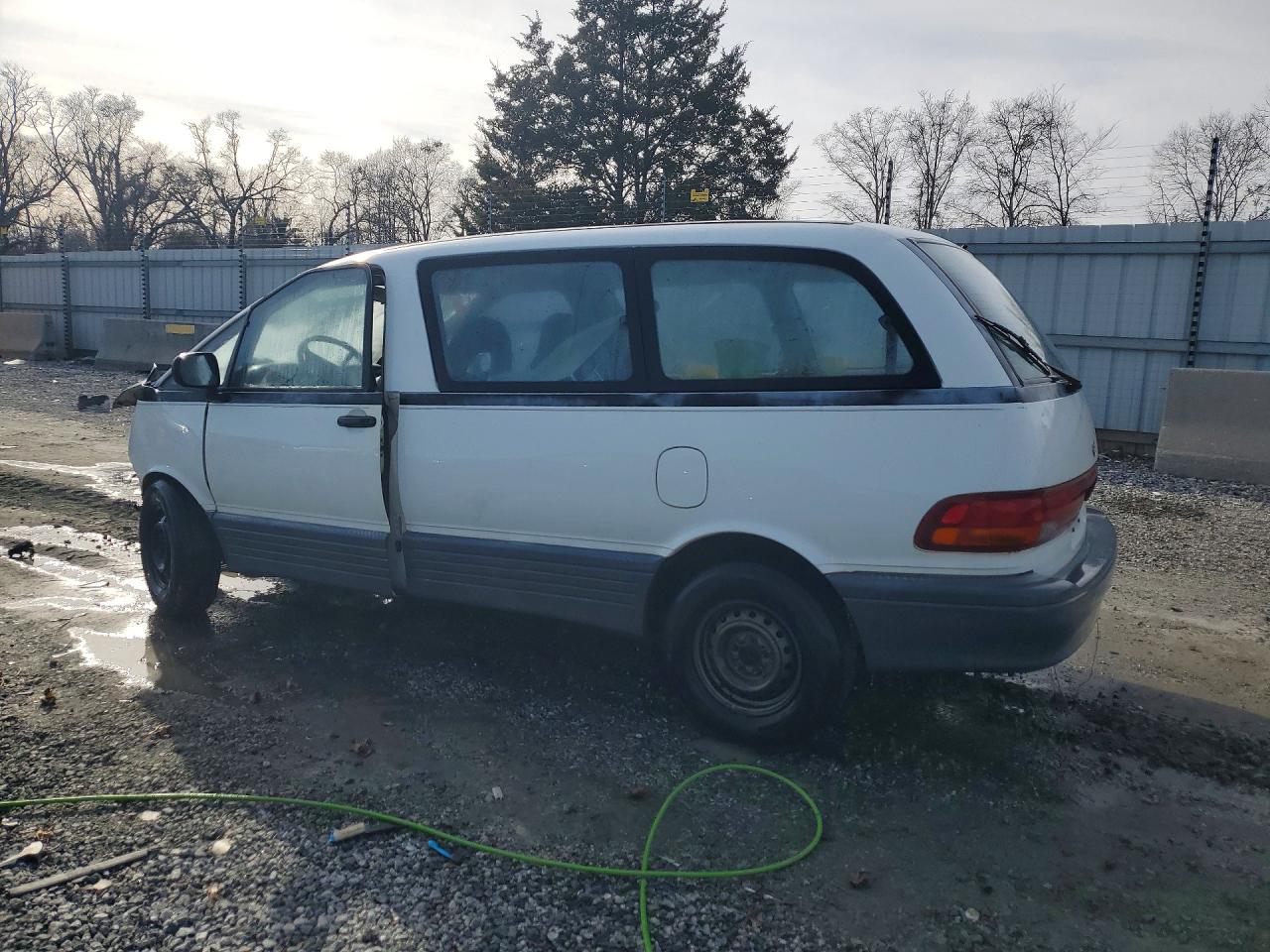 Toyota Previa Deluxe