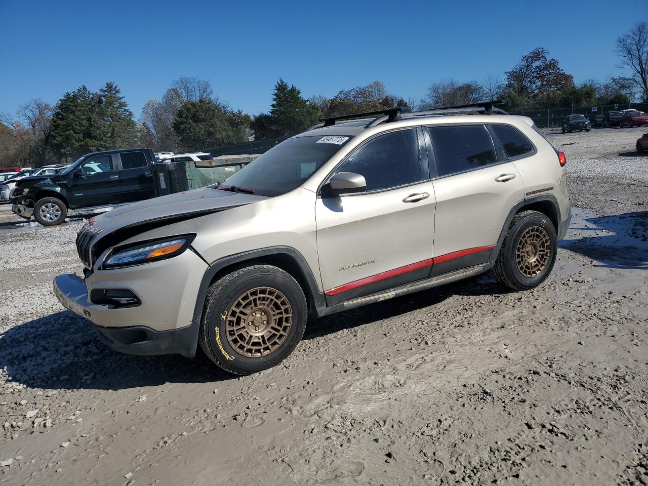 Salvage Jeep Grand Cherokee Image
