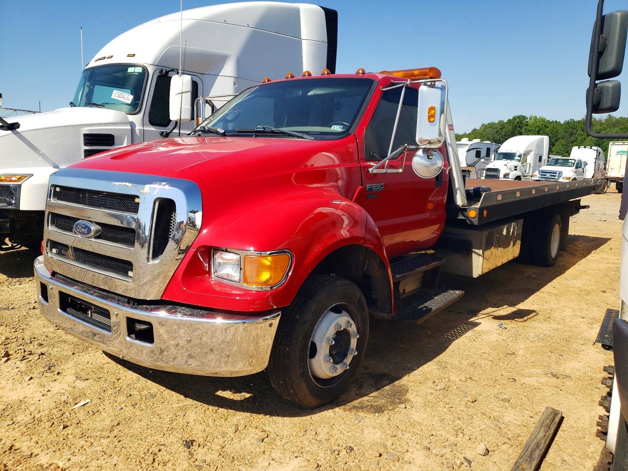 Salvage Ford F-650 Image