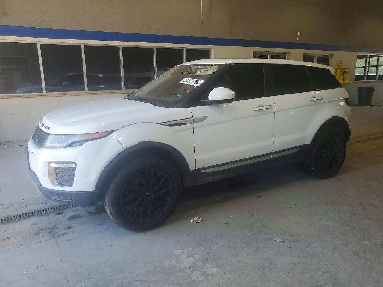 Salvage Land Rover Range Rover Image