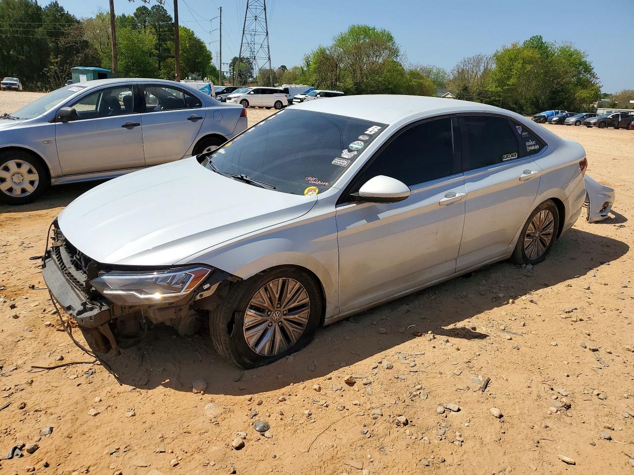 Salvage Volkswagen Jetta Image
