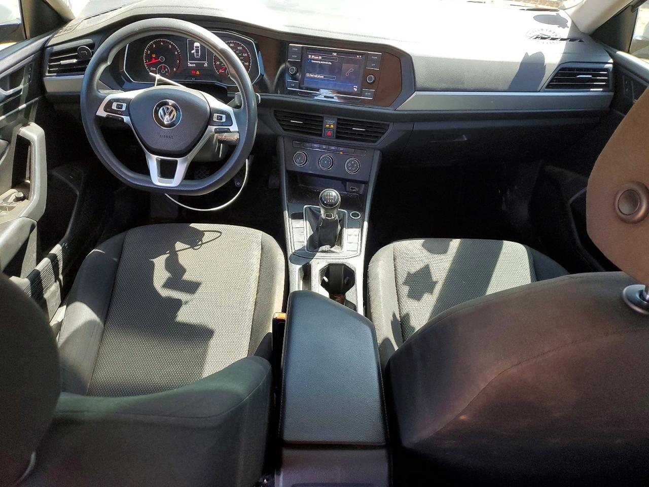 Volkswagen Jetta S