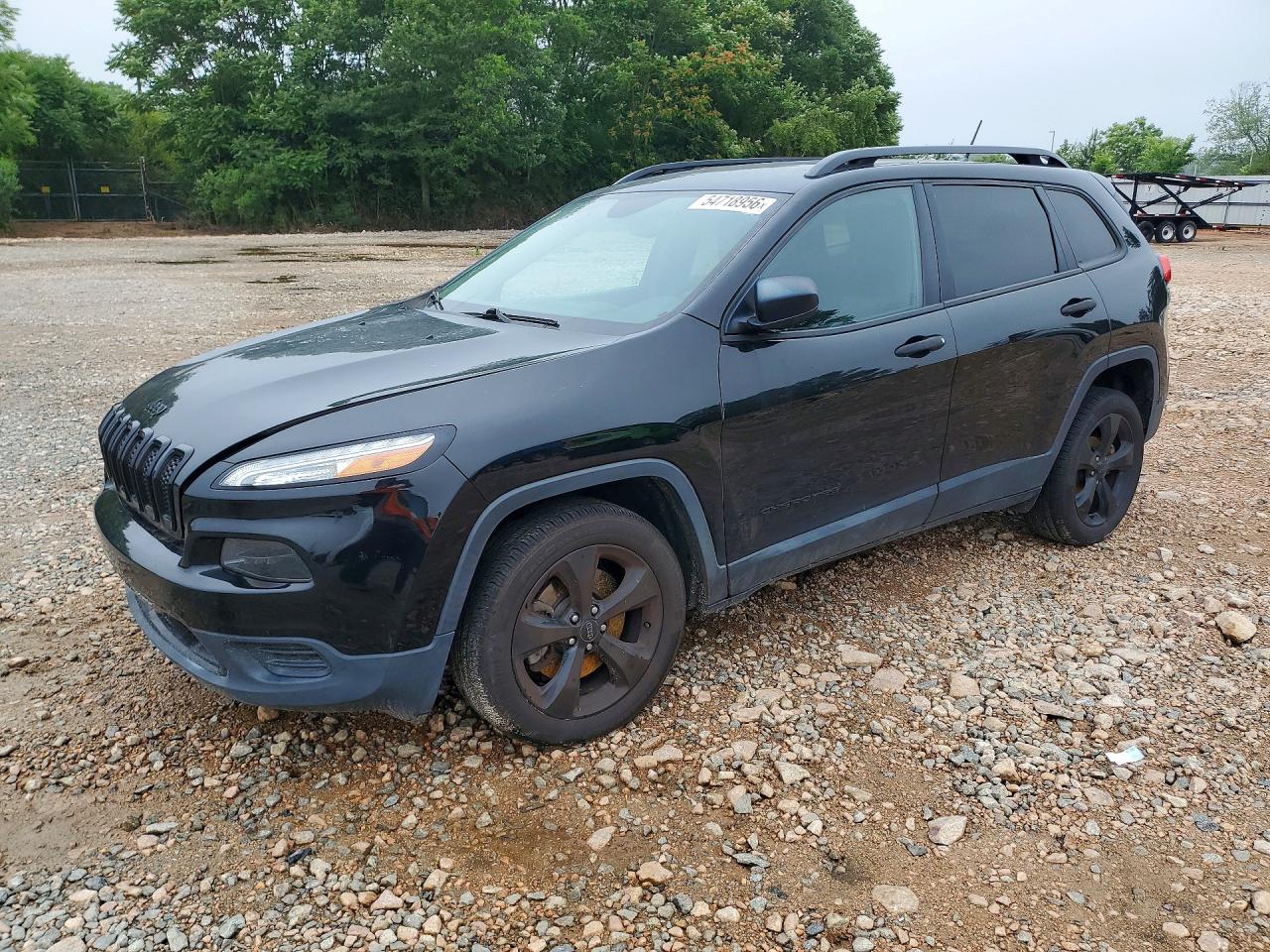 Salvage Jeep Cherokee Image