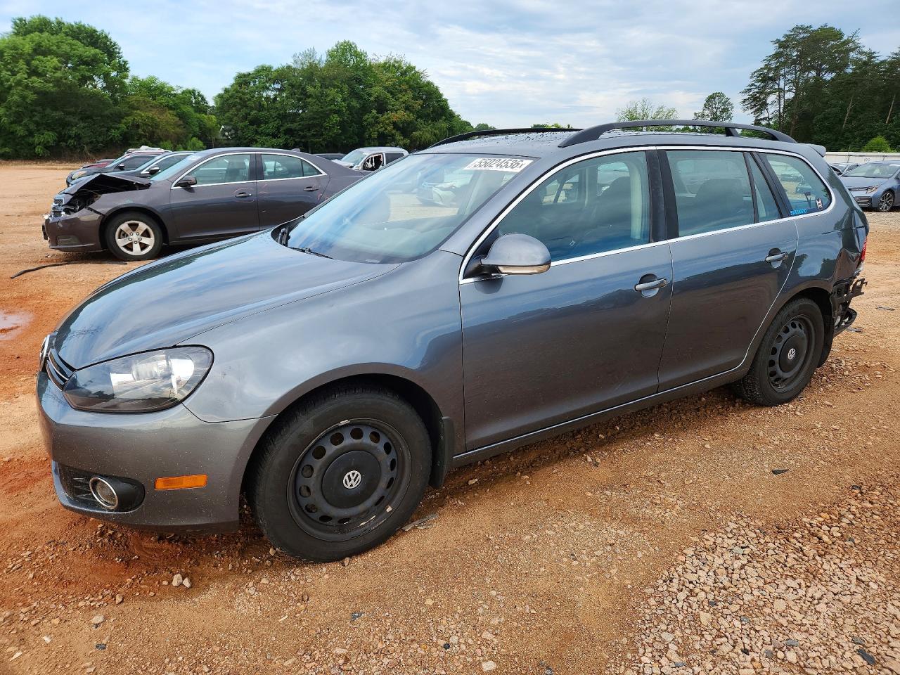 Salvage Volkswagen Jetta Image