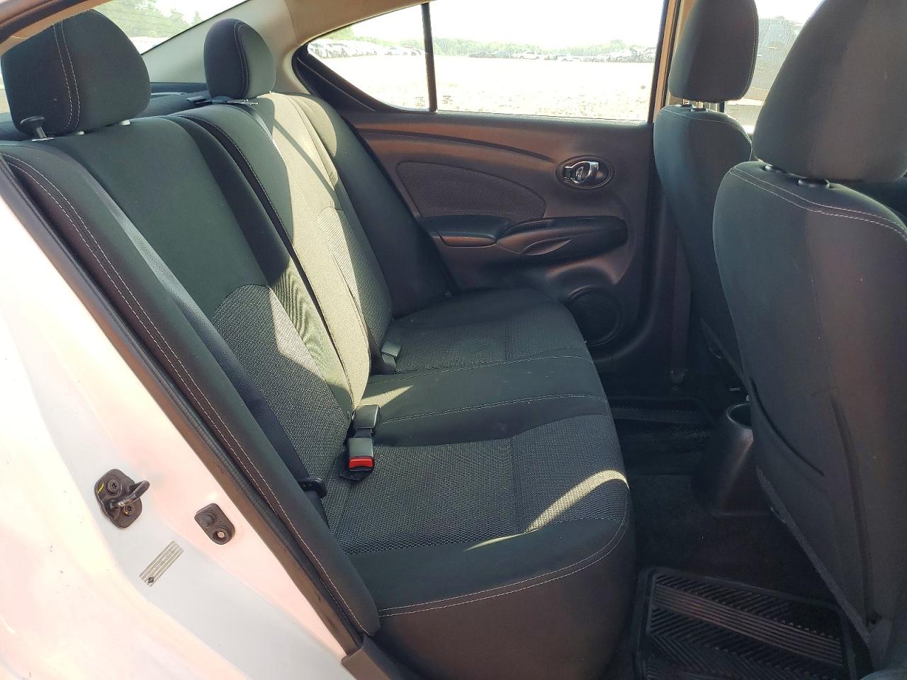 Nissan Versa Sv