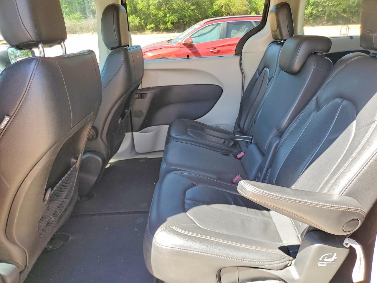 Chrysler Pacifica Touring L