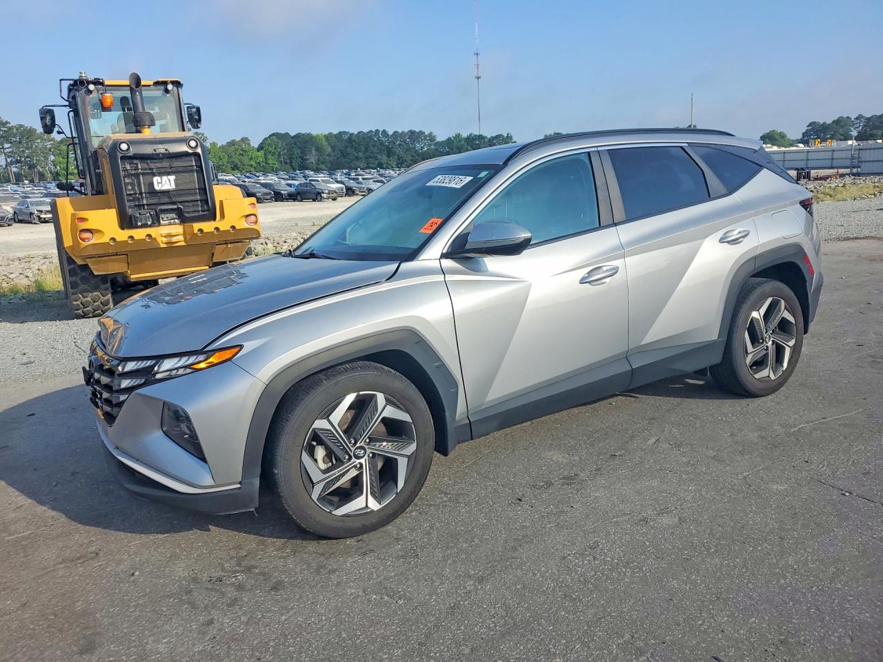 Salvage Hyundai TUCSON Image