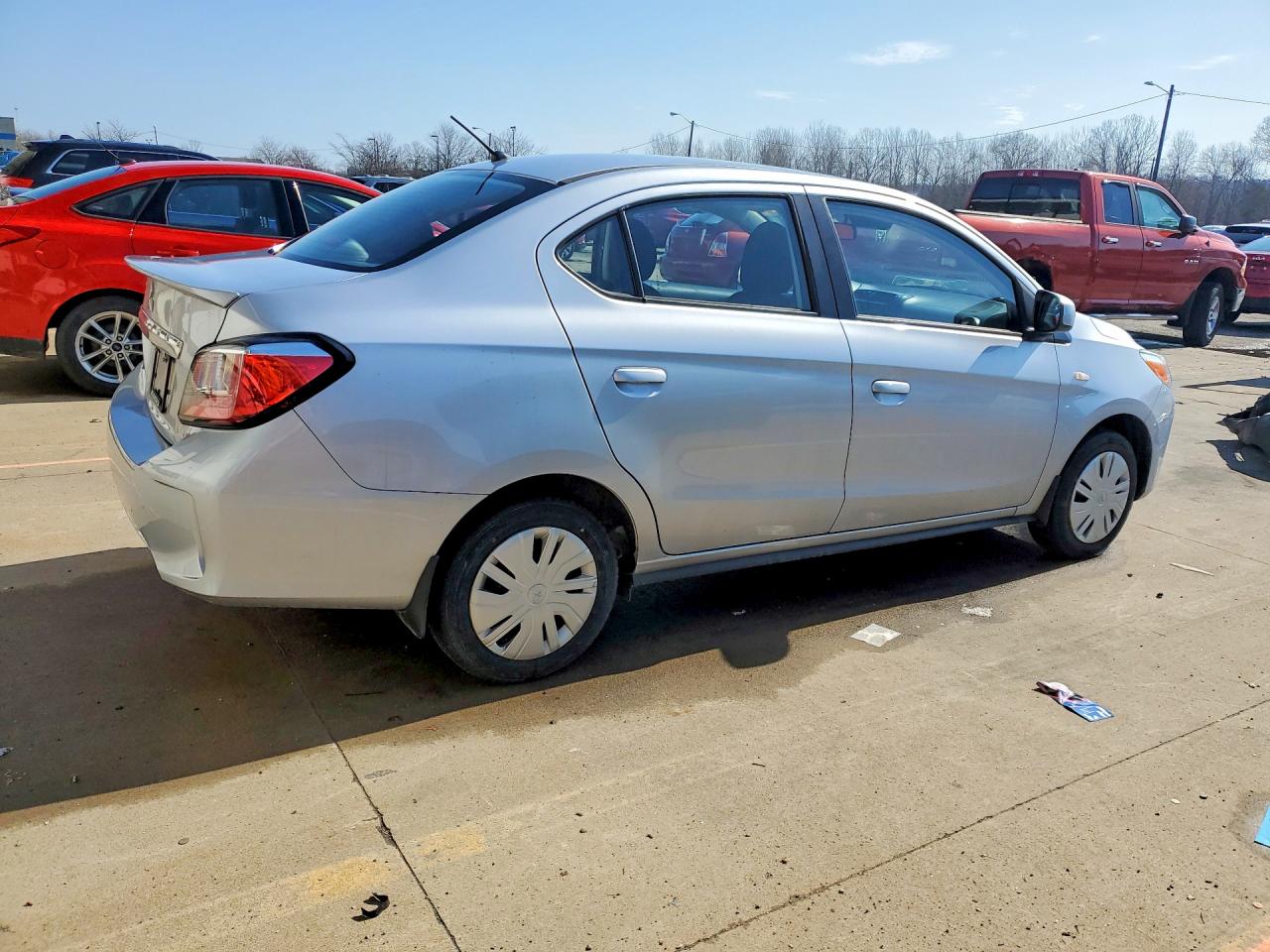 Mitsubishi Mirage G4 Es