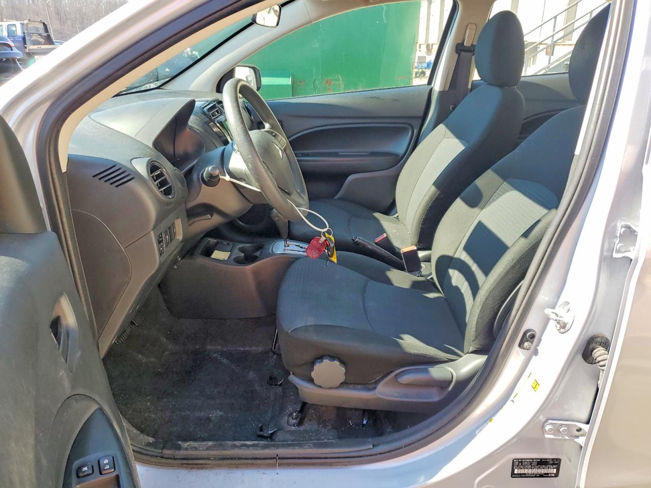Mitsubishi Mirage G4 Es