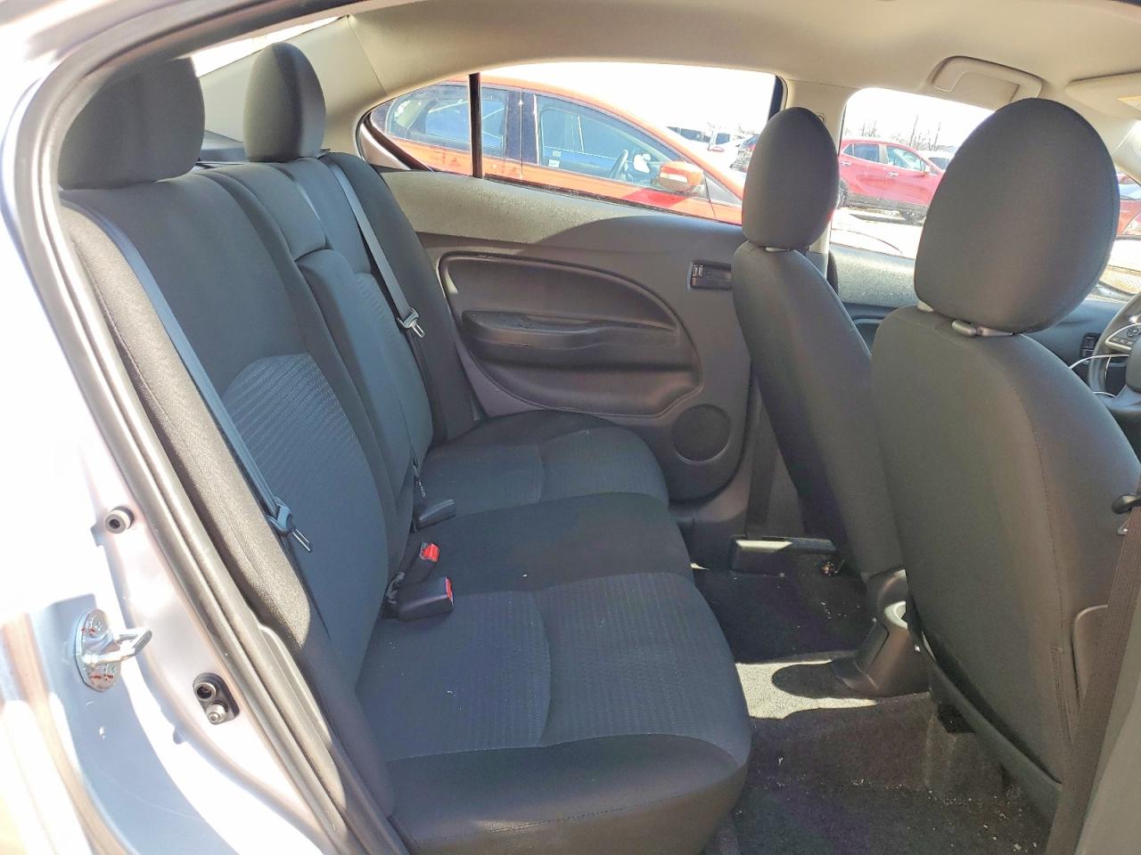 Mitsubishi Mirage G4 Es