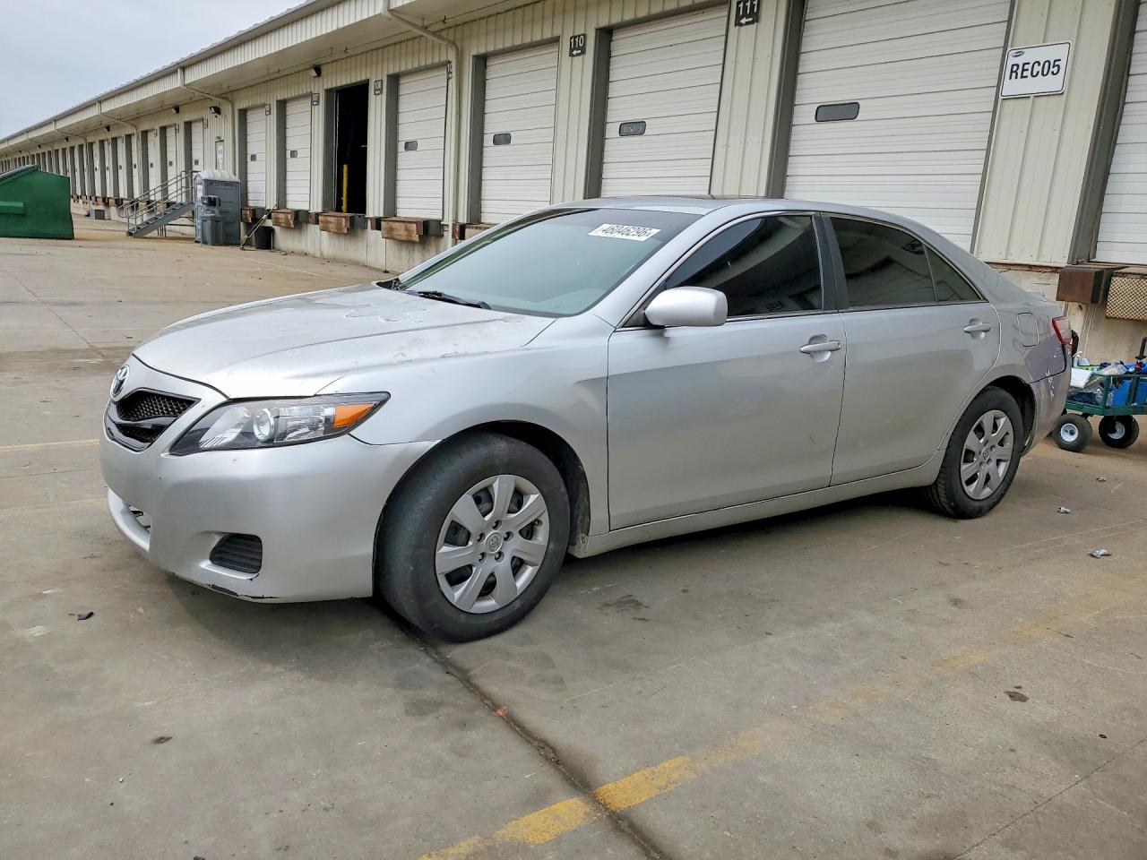 Salvage Toyota Camry Image