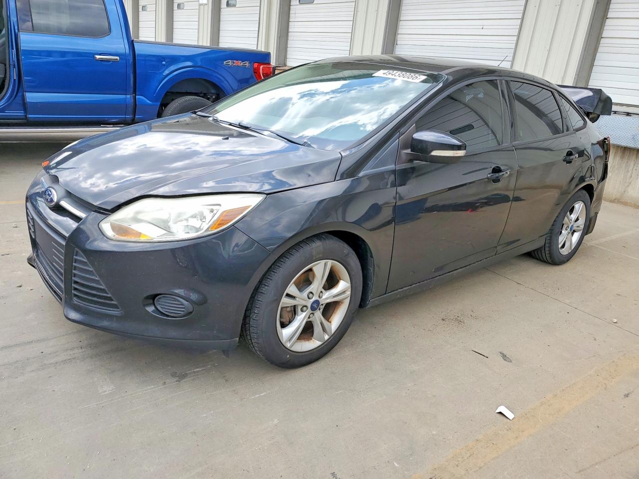 Salvage Ford Focus Image