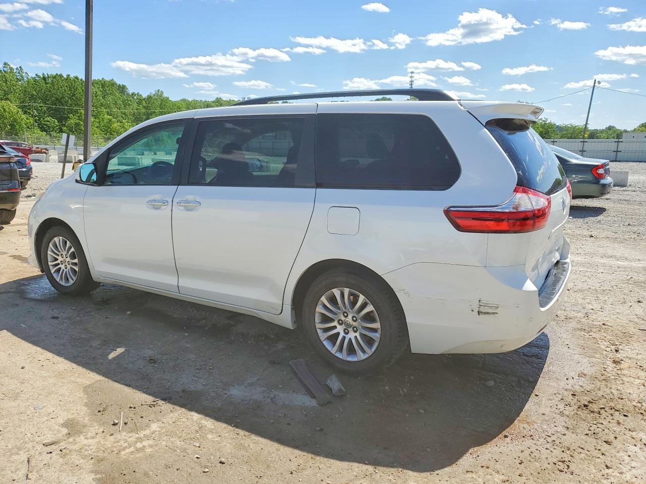 Toyota Sienna Xle Premium 8-passenger