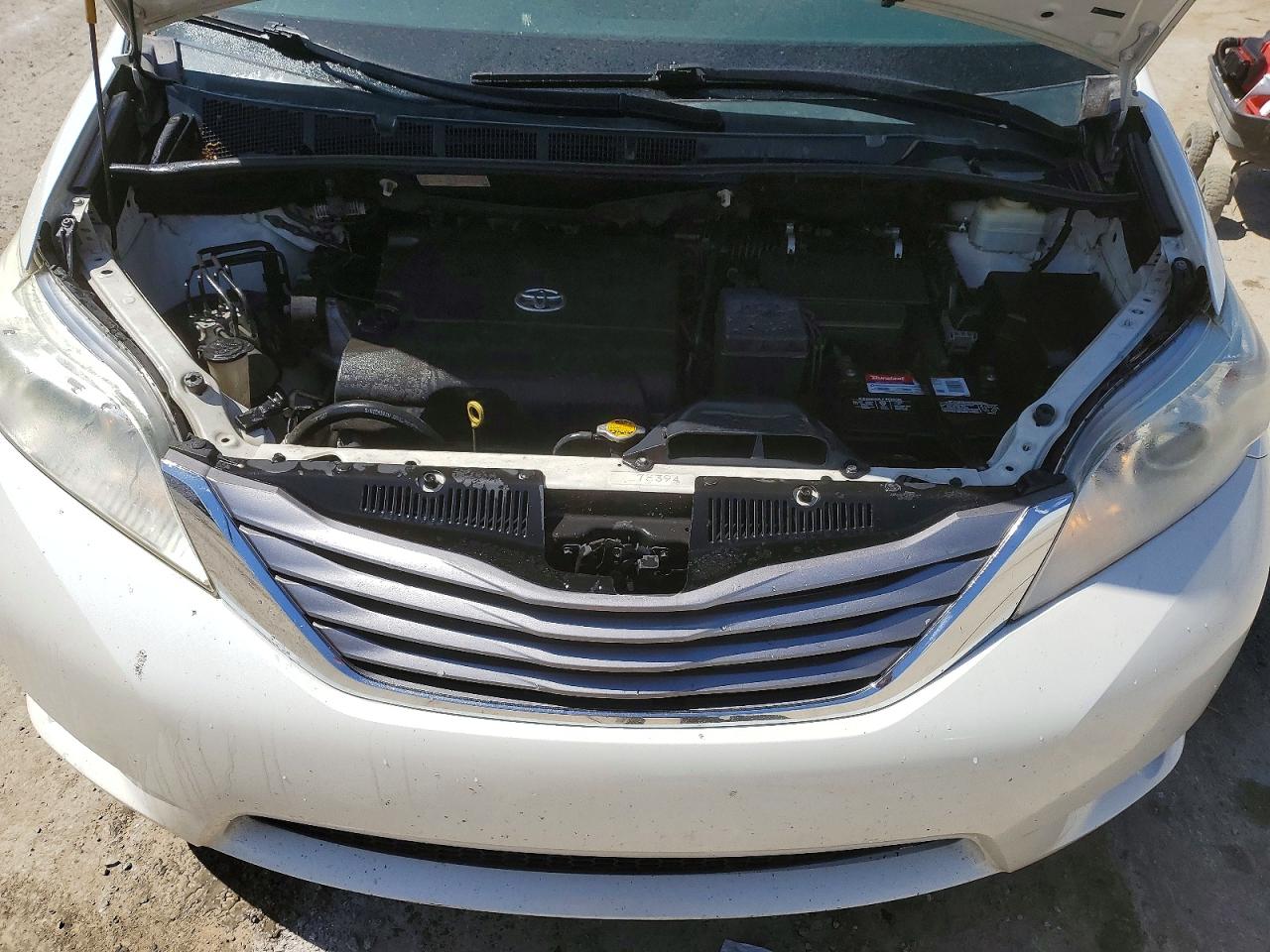 Toyota Sienna Xle Premium 8-passenger