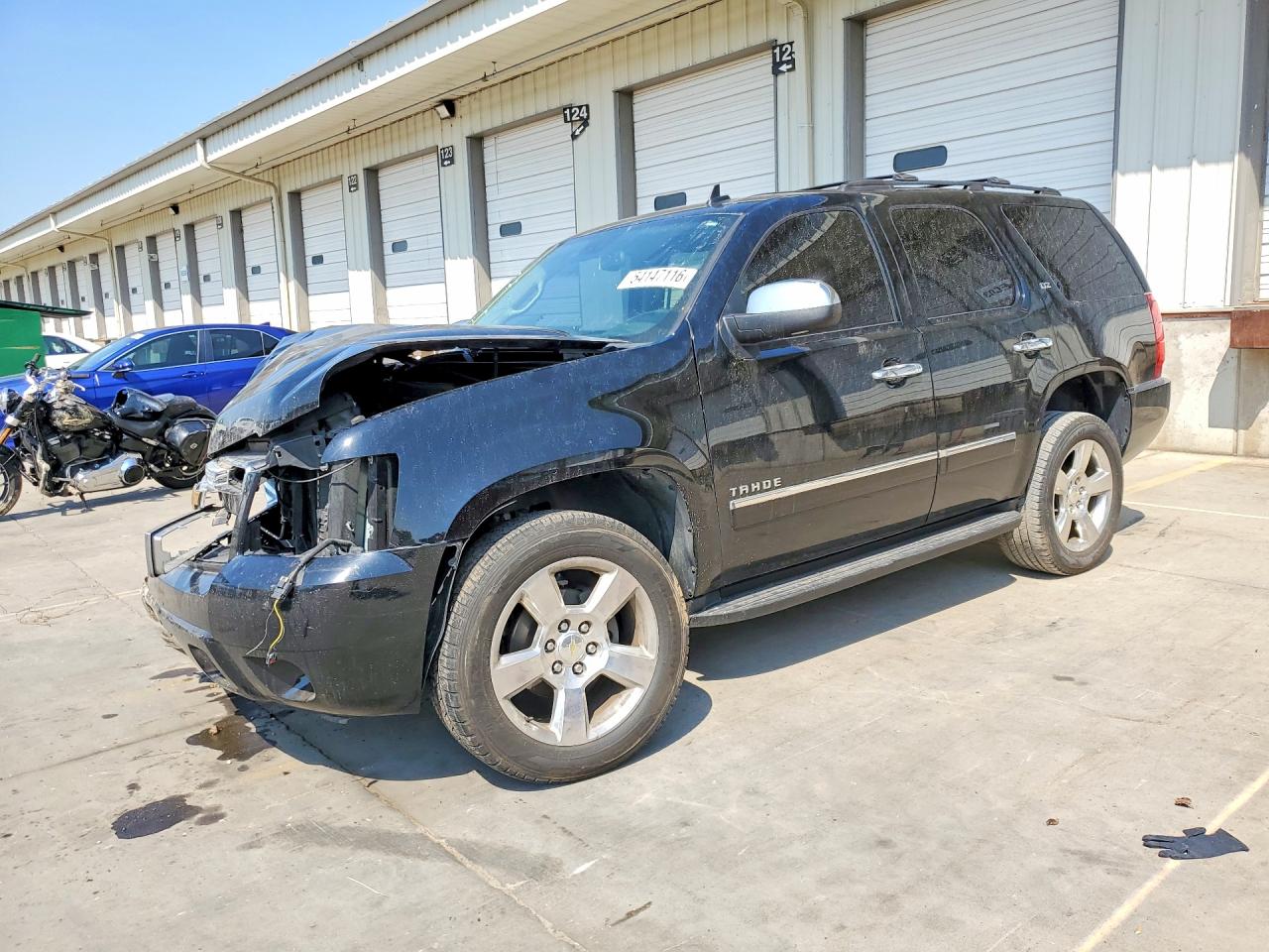 Salvage Chevrolet Tahoe Image