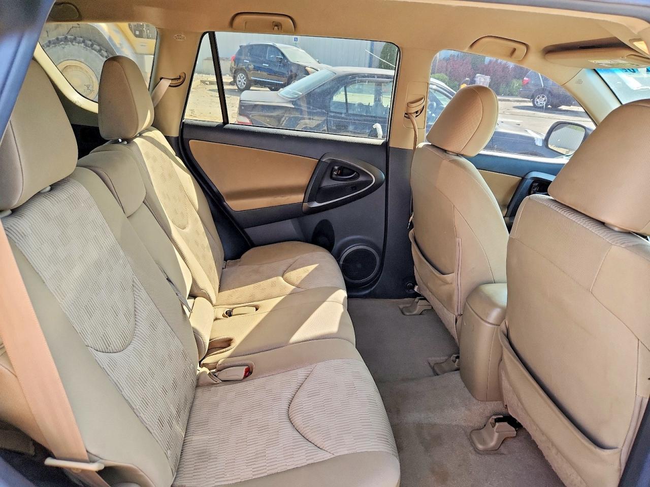 Toyota RAV4 Base