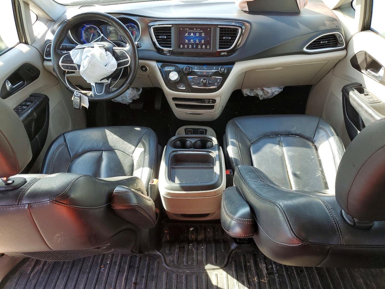 Chrysler Pacifica Touring L