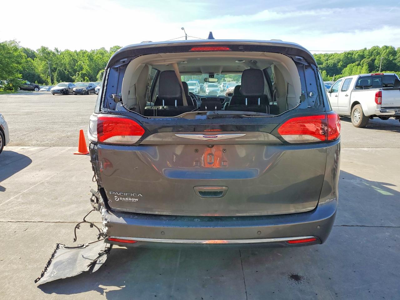 Chrysler Pacifica Touring L