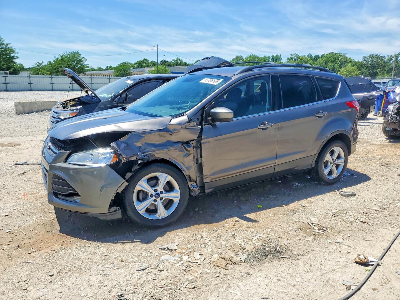Salvage Ford Escape Image
