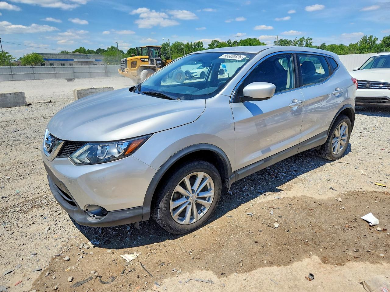 Salvage Nissan Rogue Image