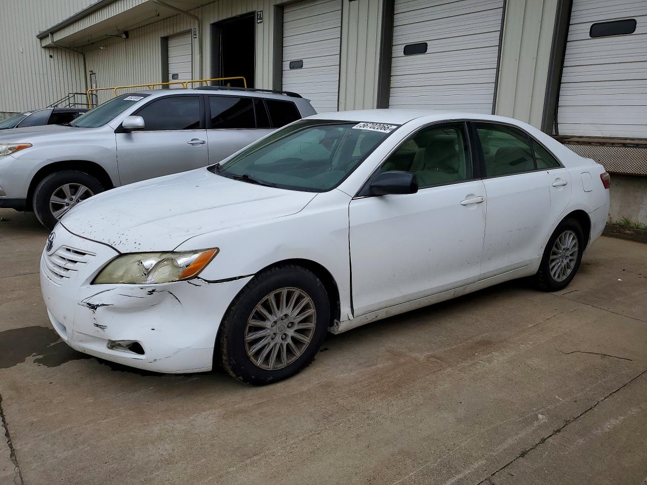 Salvage Toyota Camry Image