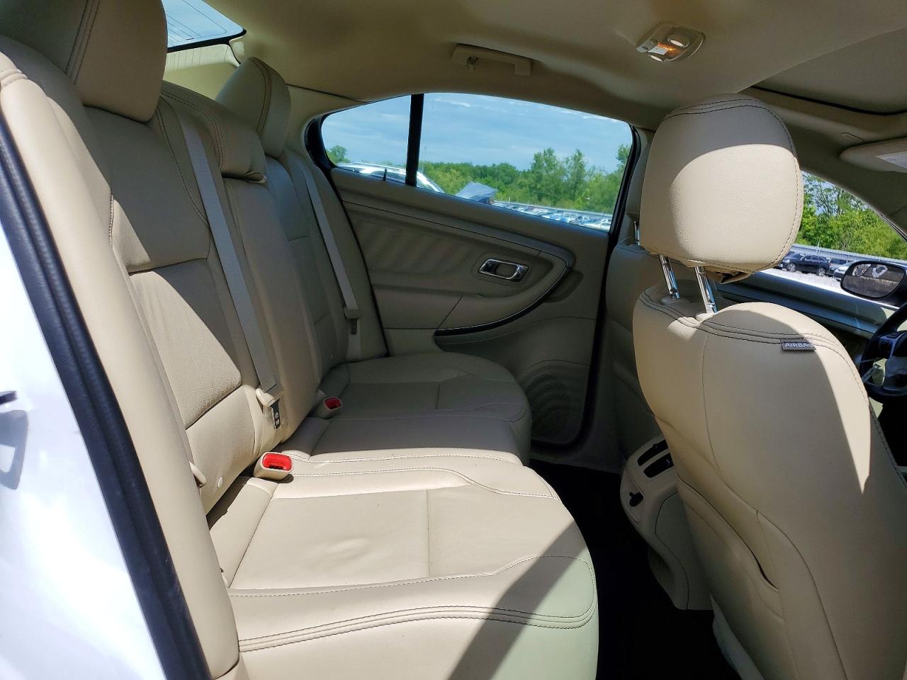 Ford Taurus Sel