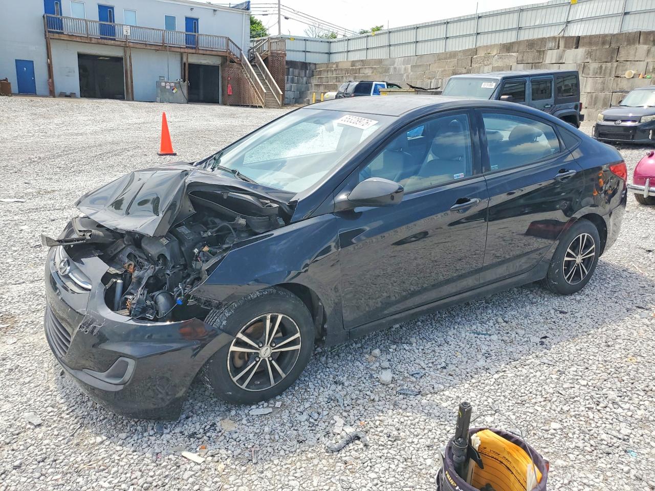 Salvage Hyundai ACCENT Image