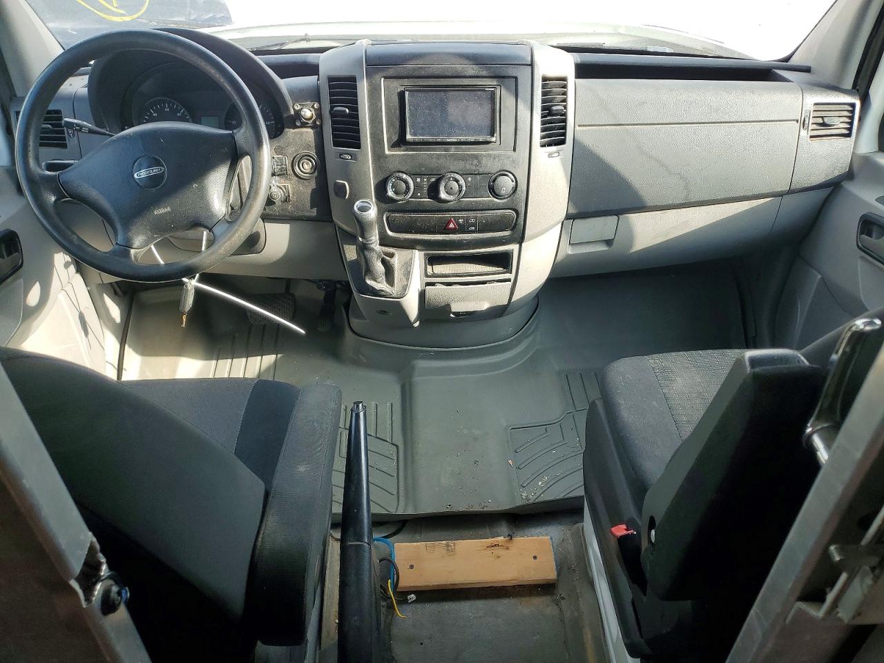 Freightliner Sprinter 2500
