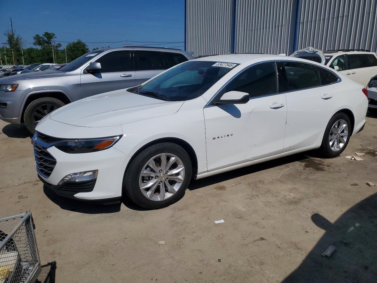 Salvage Chevrolet Malibu Image