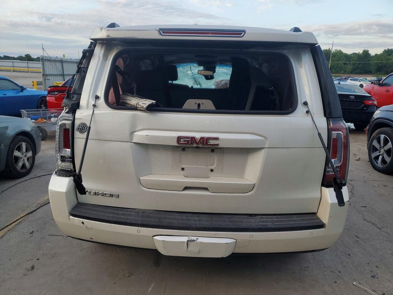 GMC Yukon Slt