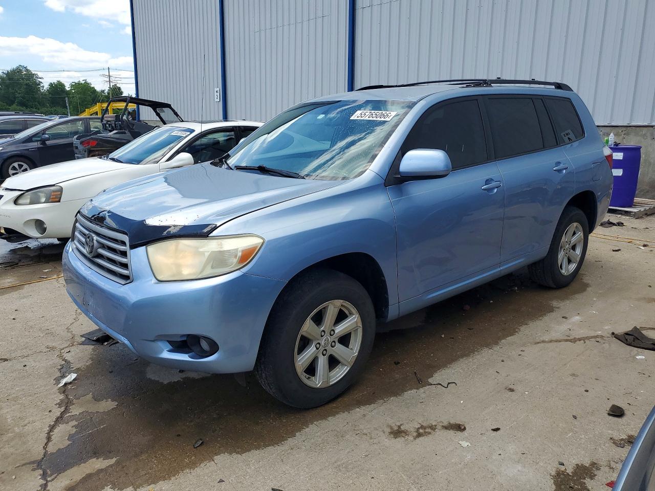 Salvage Toyota Highlander Image