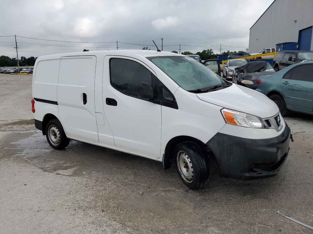 Nissan Nv S