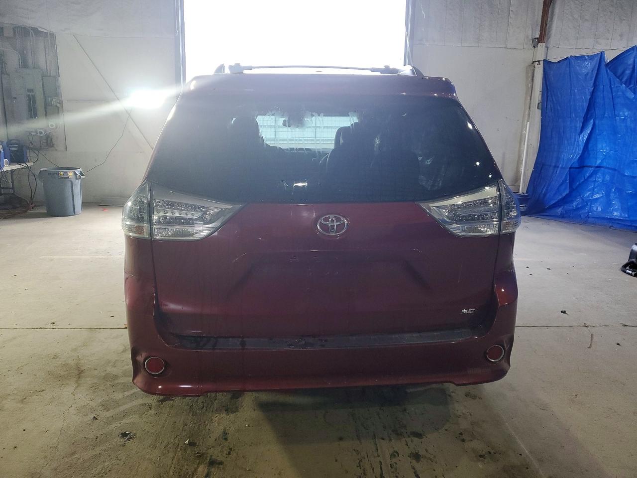 Toyota Sienna Se 8-passenger