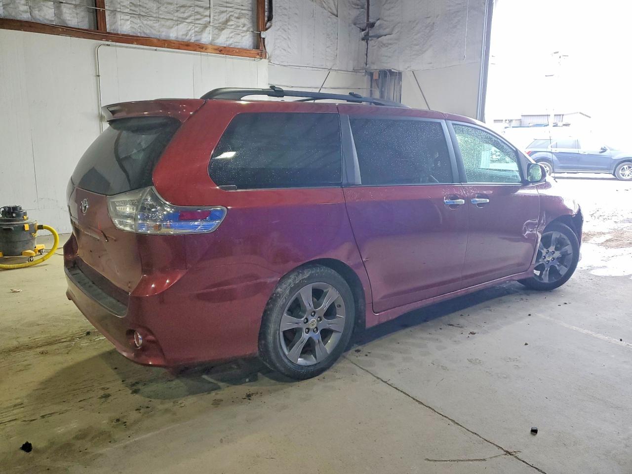 Toyota Sienna Se 8-passenger