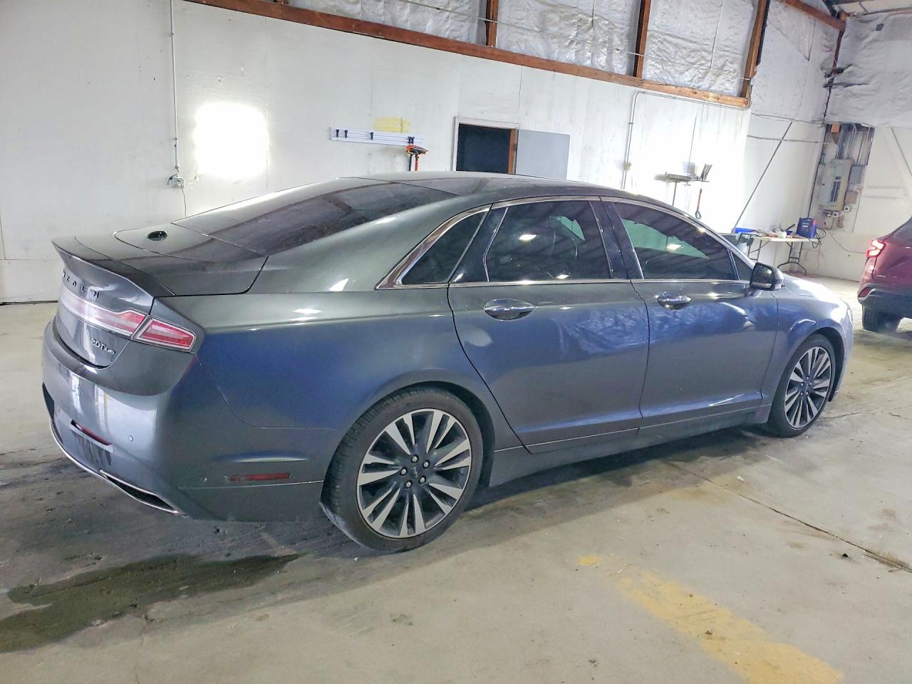 Lincoln MKZ Reserve