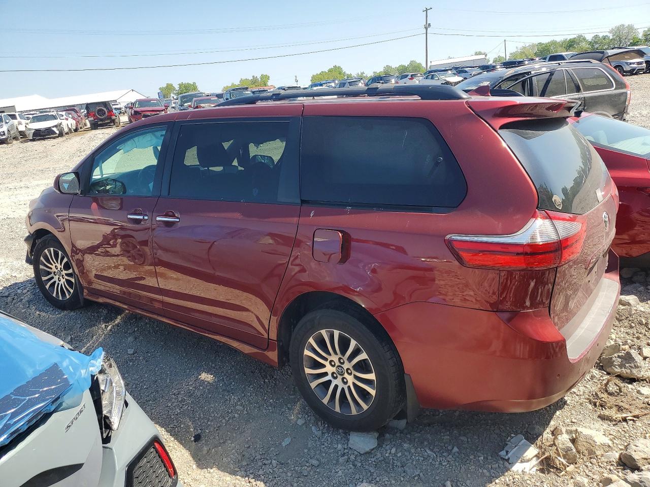 Toyota Sienna