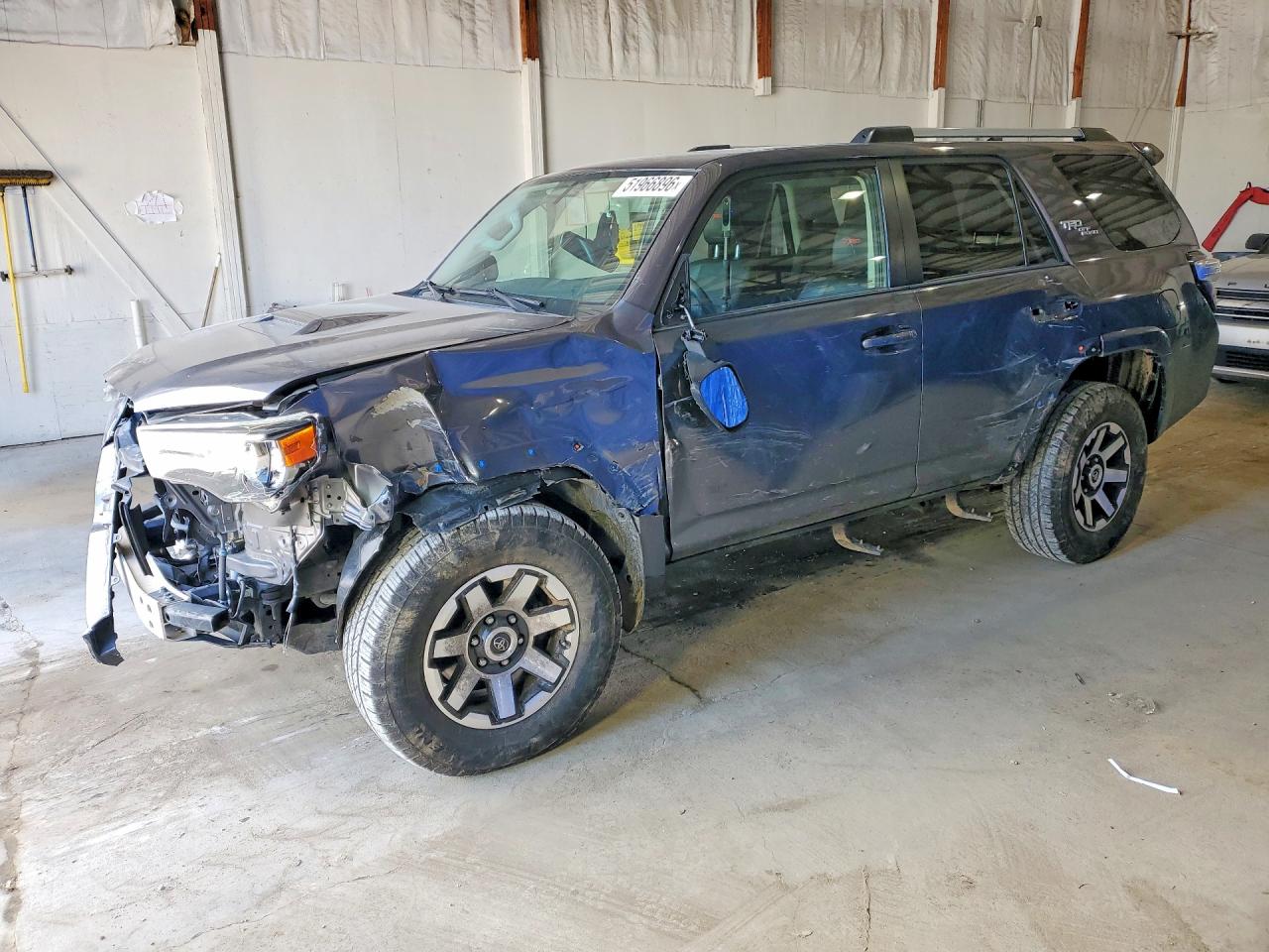 Salvage Toyota 4Runner Image