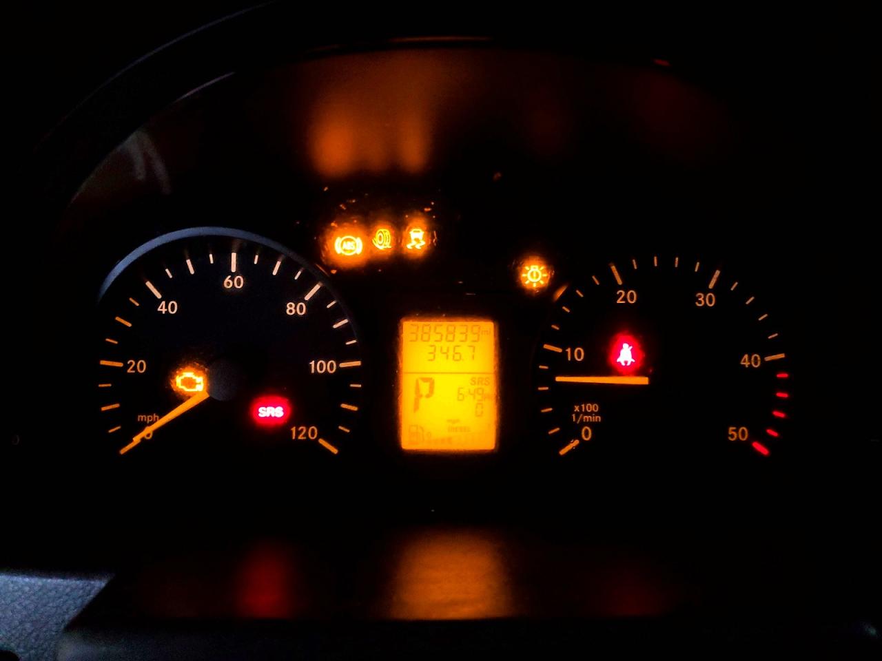 Mercedes-Benz Sprinter 2500