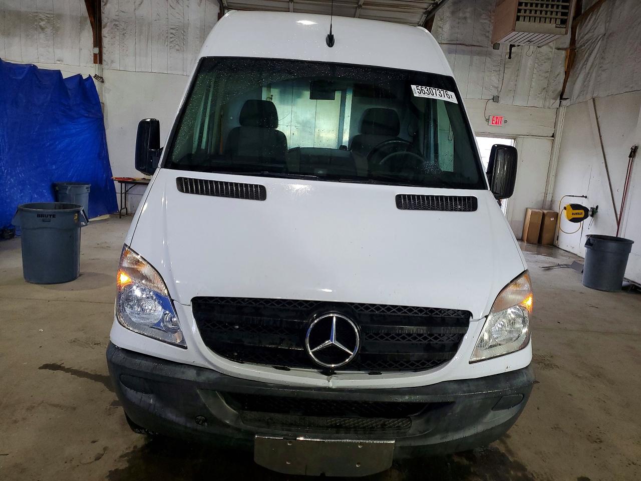 Mercedes-Benz Sprinter 2500