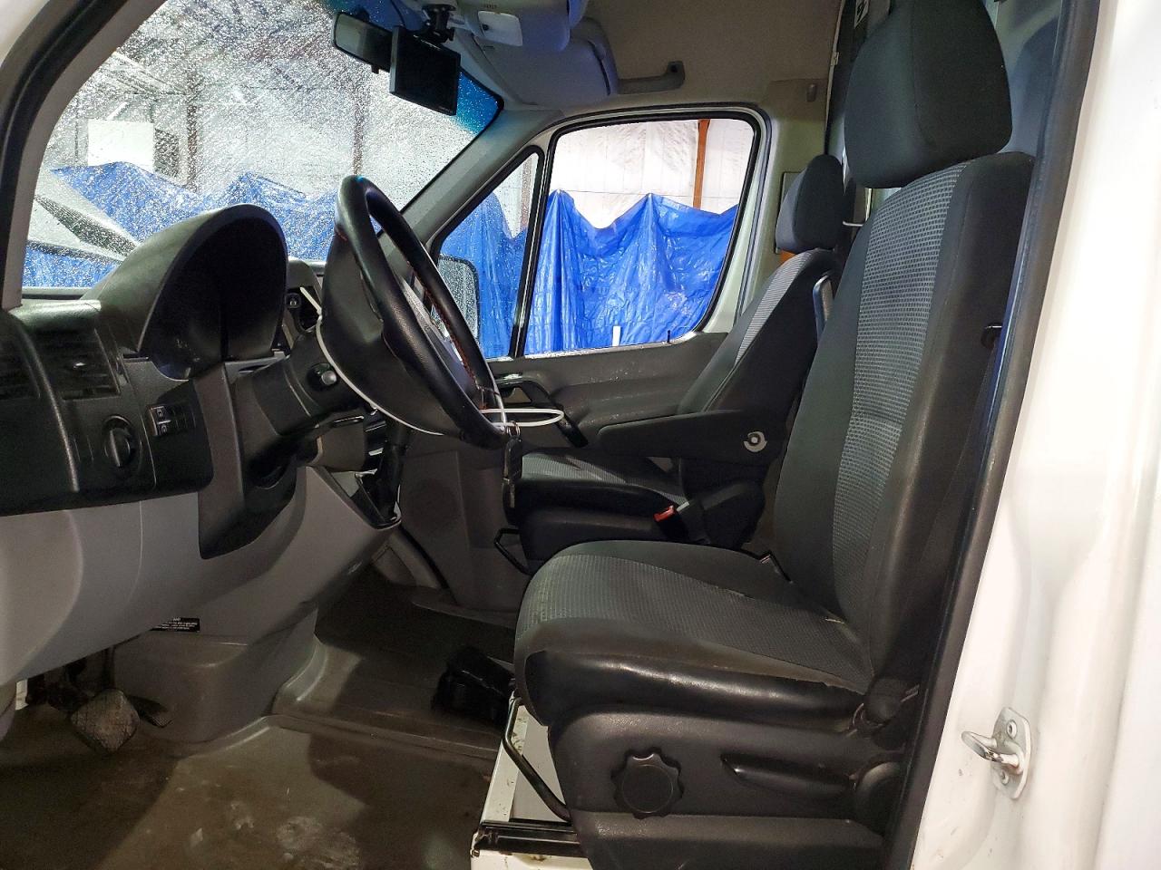 Mercedes-Benz Sprinter 2500
