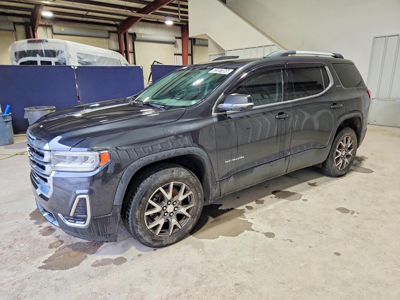 Salvage GMC Acadia Image