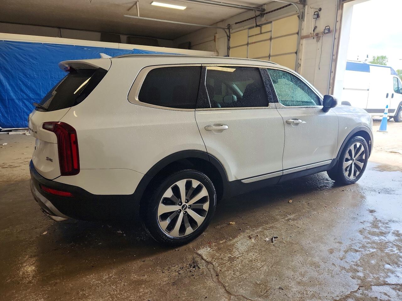 Kia Telluride S