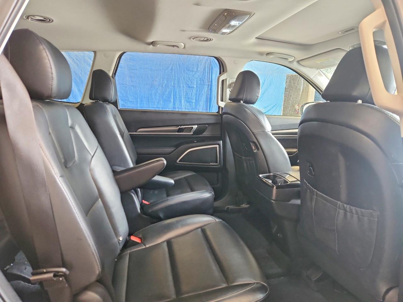 Kia Telluride S
