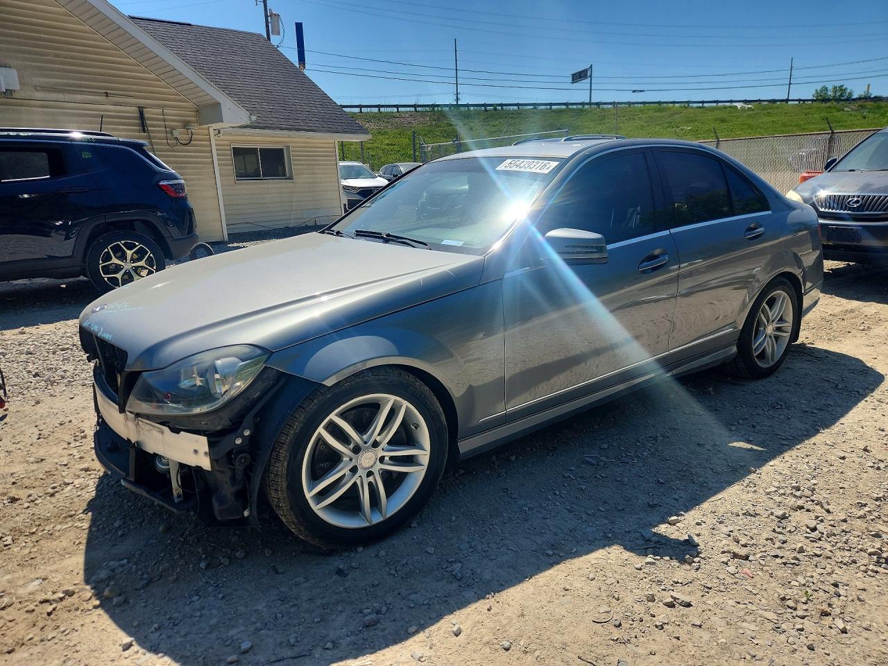 Salvage Mercedes-Benz C-Class Image