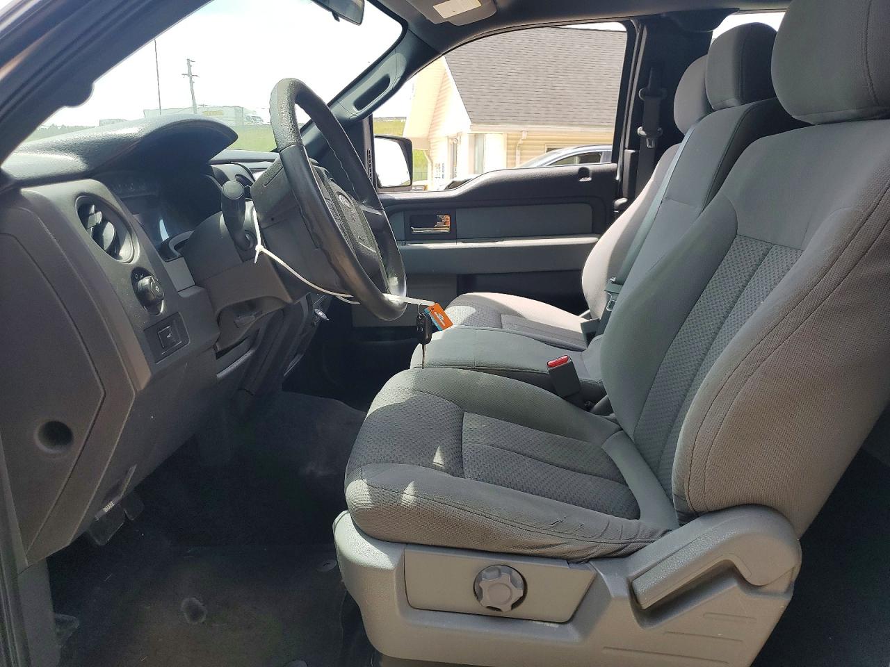 Ford F-150 Super Cab