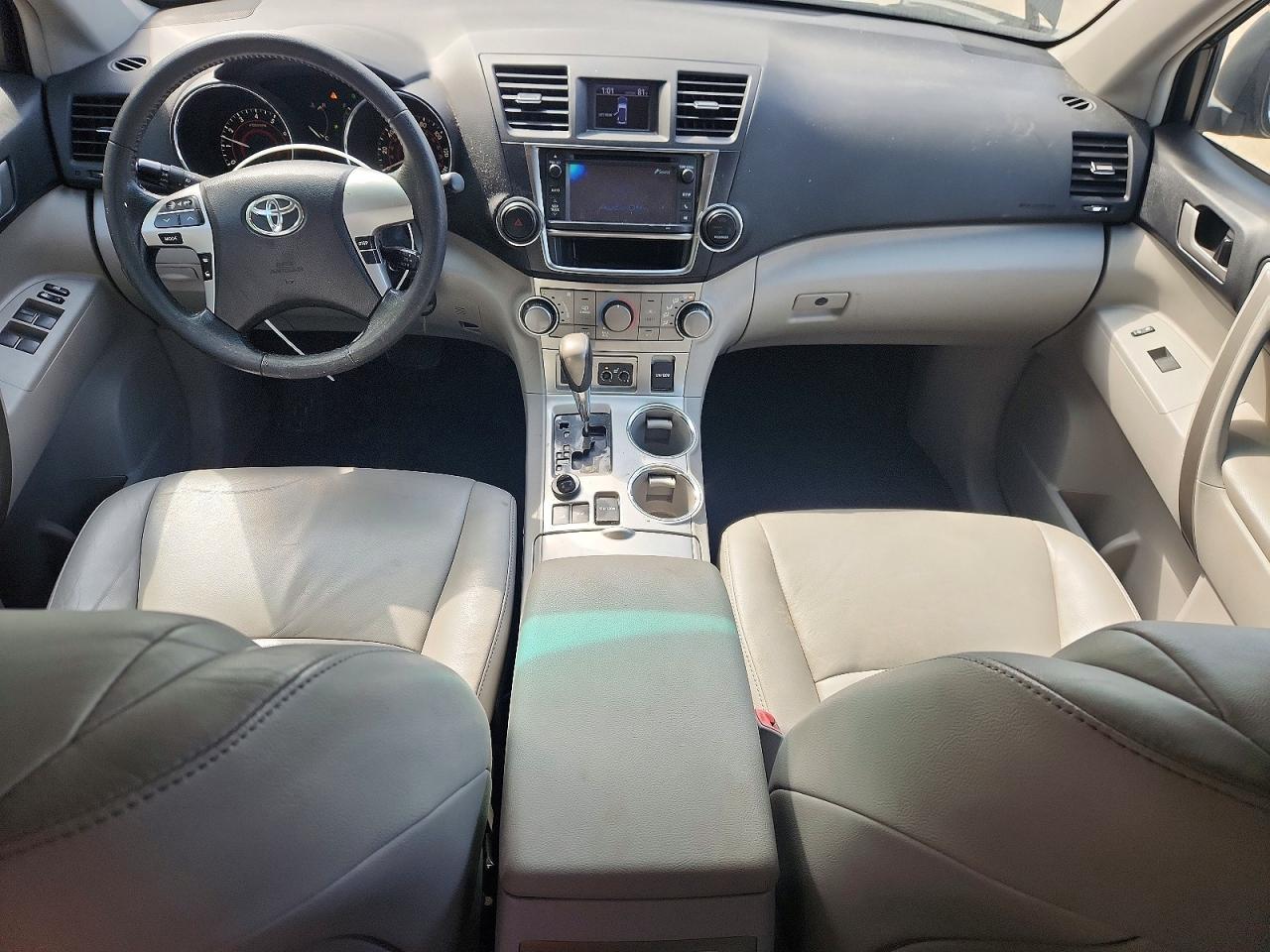 Toyota Highlander Se