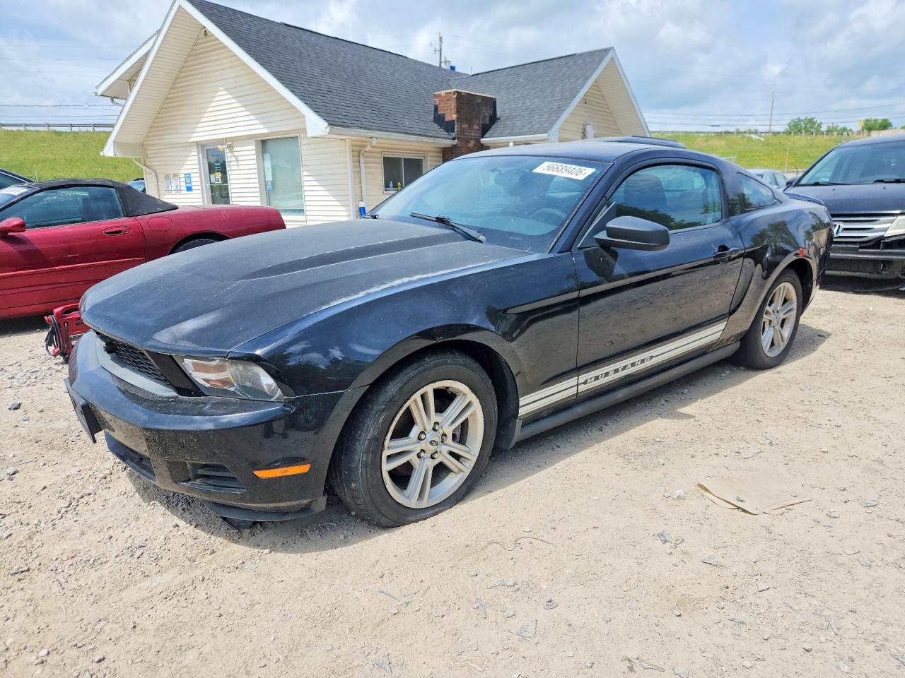 Salvage Ford Mustang Image