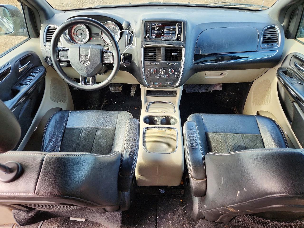 Dodge Caravan Sxt