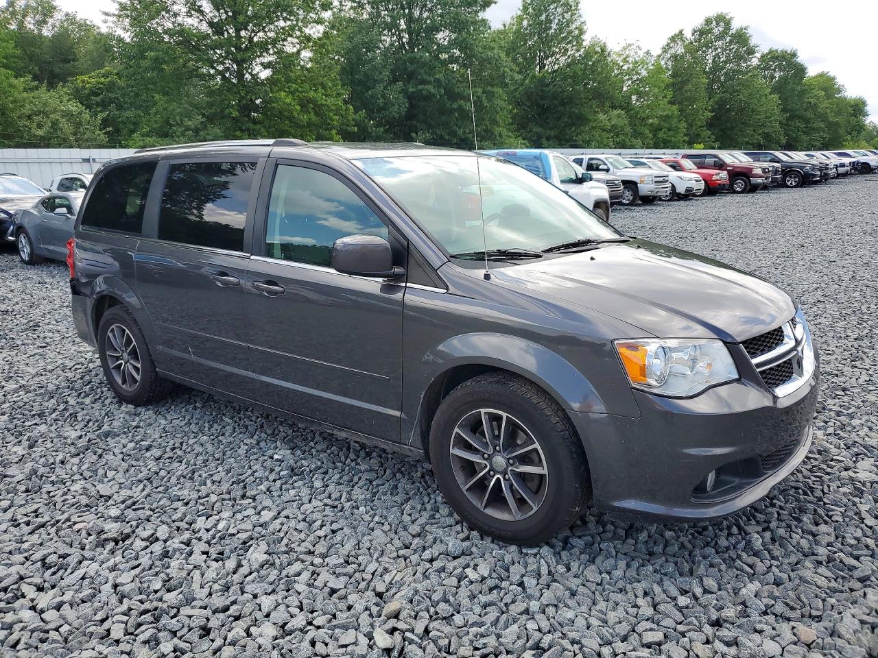Dodge Caravan Sxt