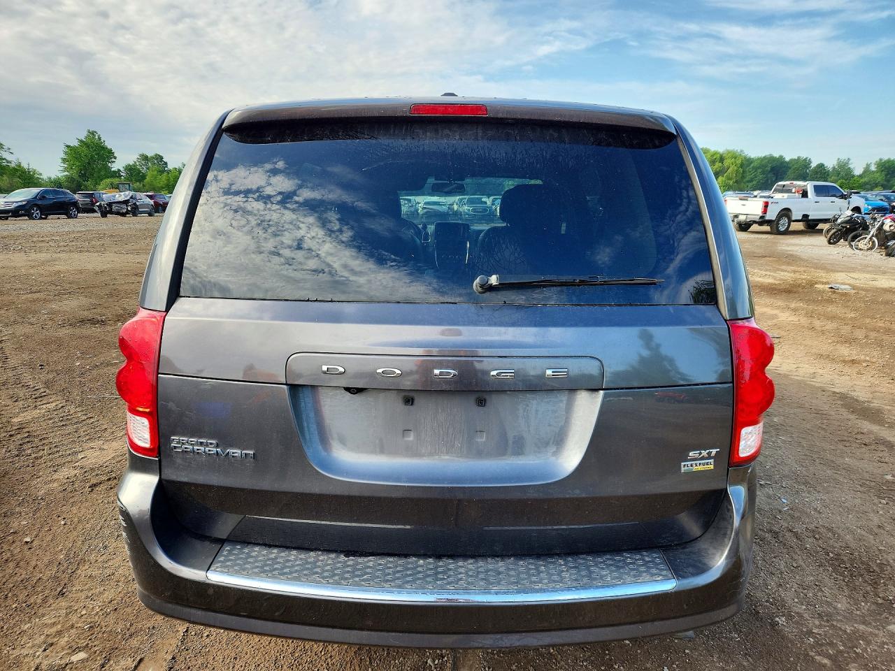 Dodge Caravan Sxt